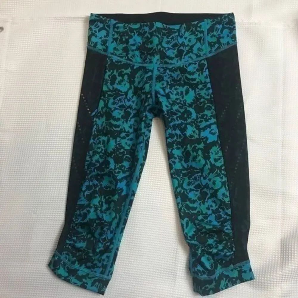 lululemon leggings size 6….0177